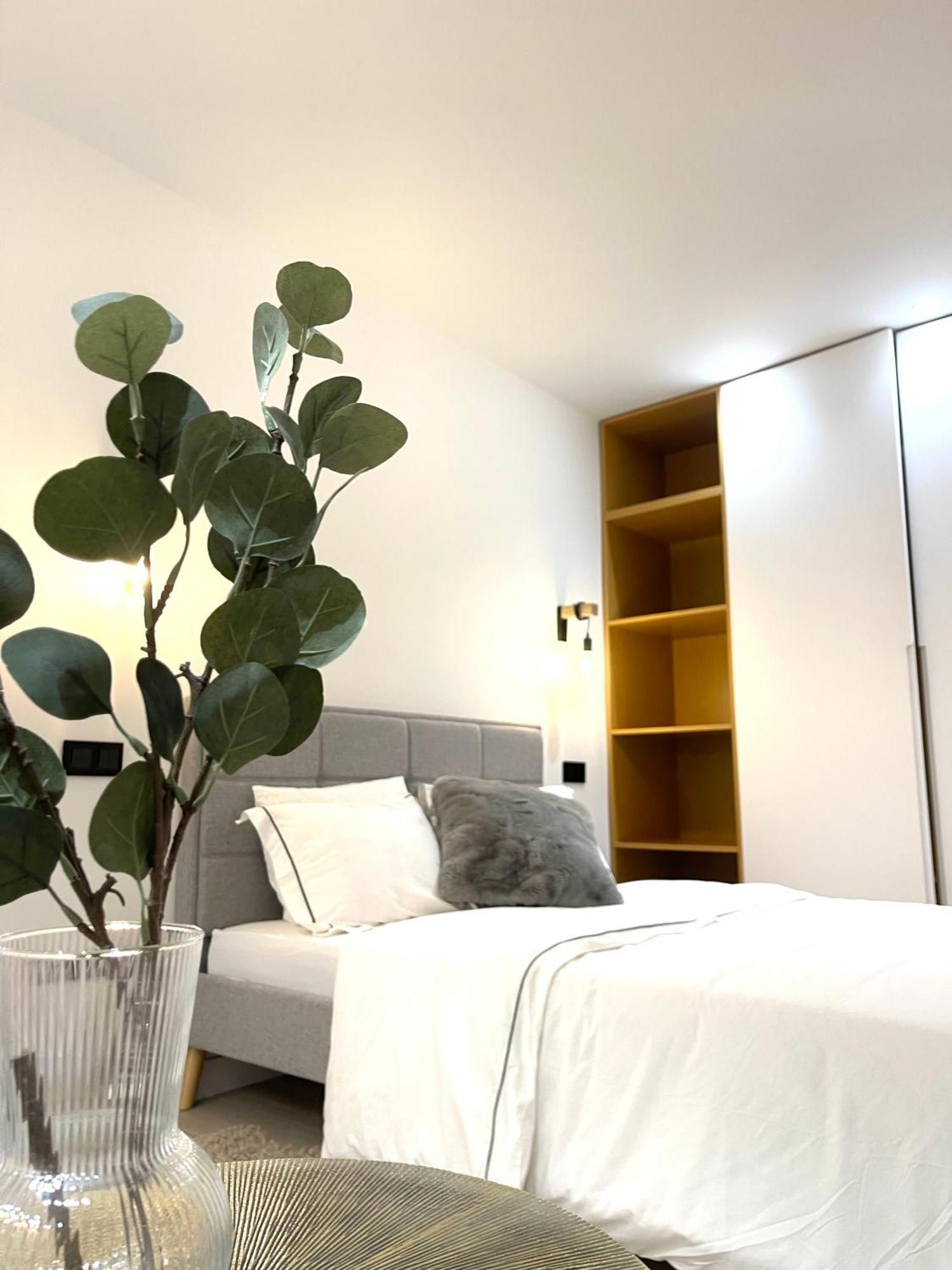 R&K Atocha Apartment Madrid Exterior foto